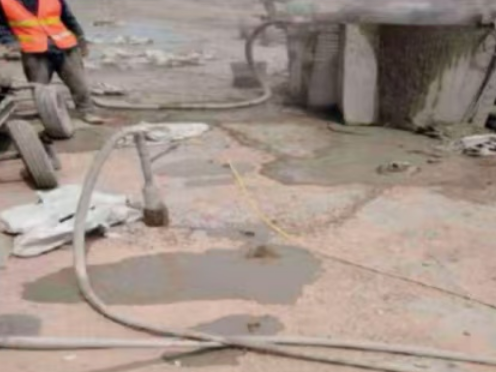 中山水泥混凝土路面板底注浆技术 路面脱空注浆整治方案